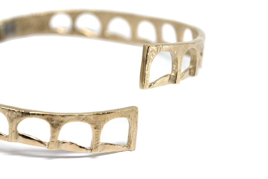 Chocker acquedotto oro 1