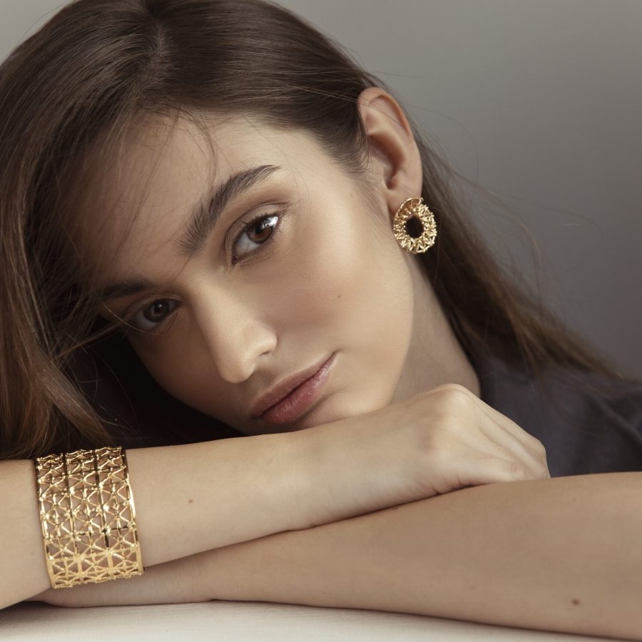 Bracciale Gasometro medio indossato oro