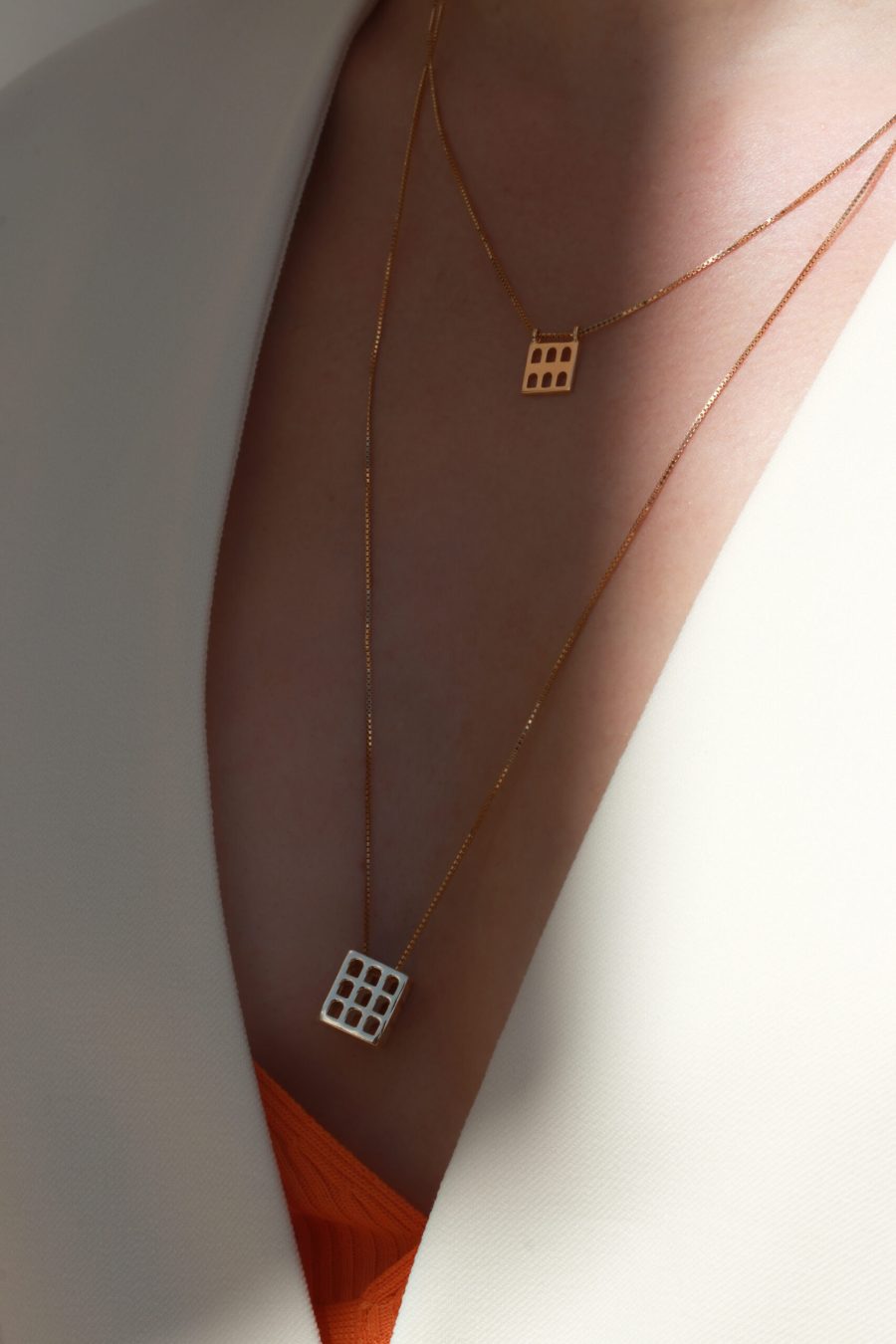 Ciondolo colosseo 3d oro