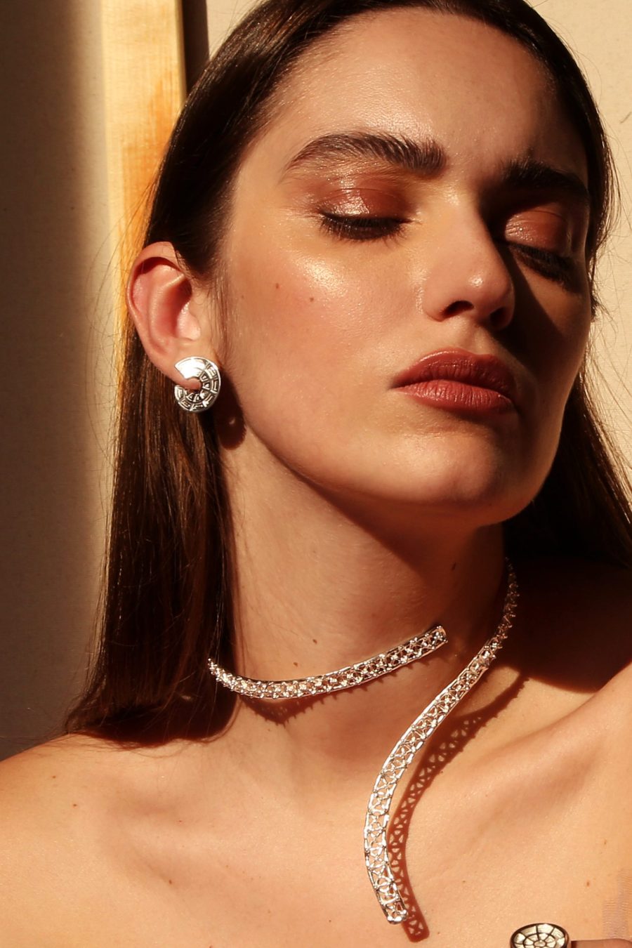 Orecchini Pantheon dome silver indossati 2