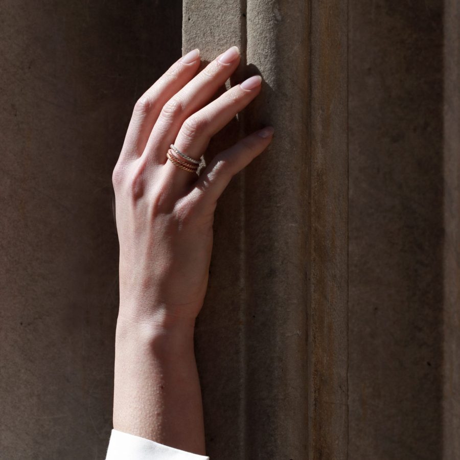 Fedine colonna salomonica indossate