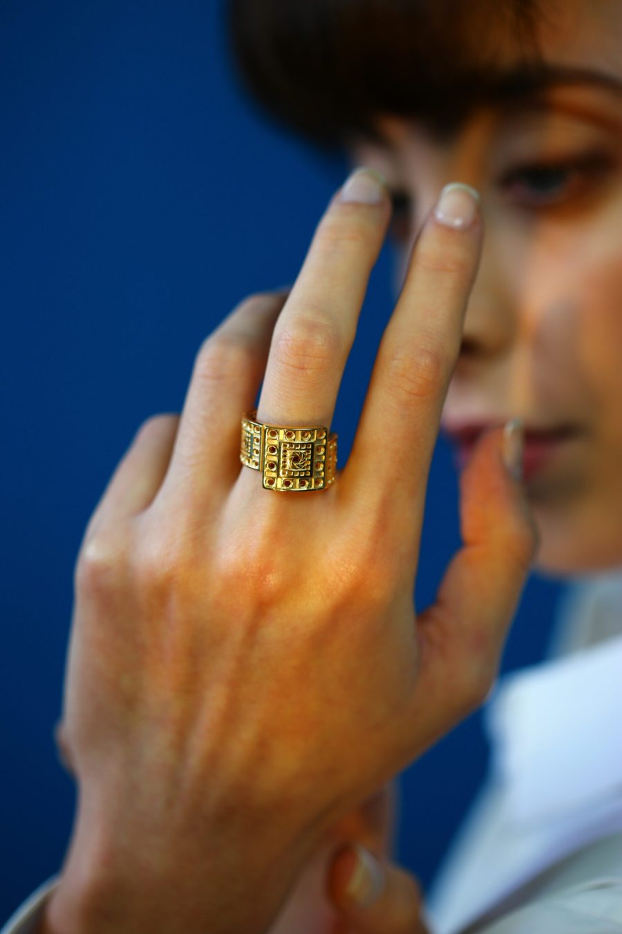 Indossato anello Ima oro